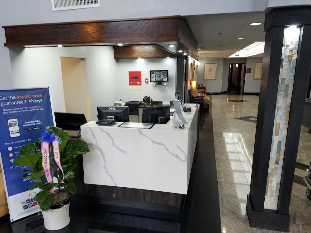 Spark By Hilton Duluth Bagian luar foto