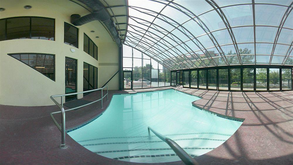 Spark By Hilton Duluth Bagian luar foto