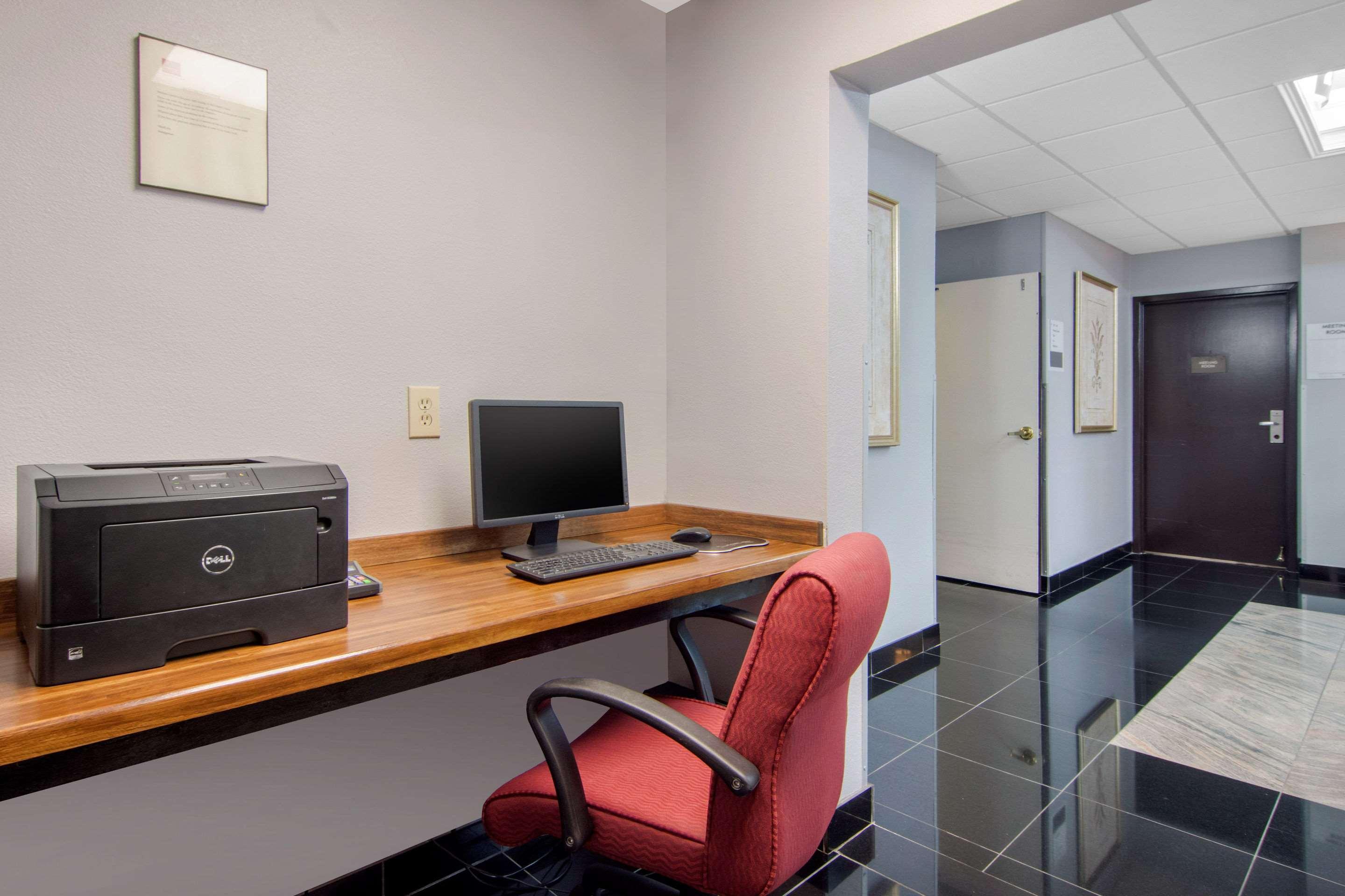 Spark By Hilton Duluth Bagian luar foto