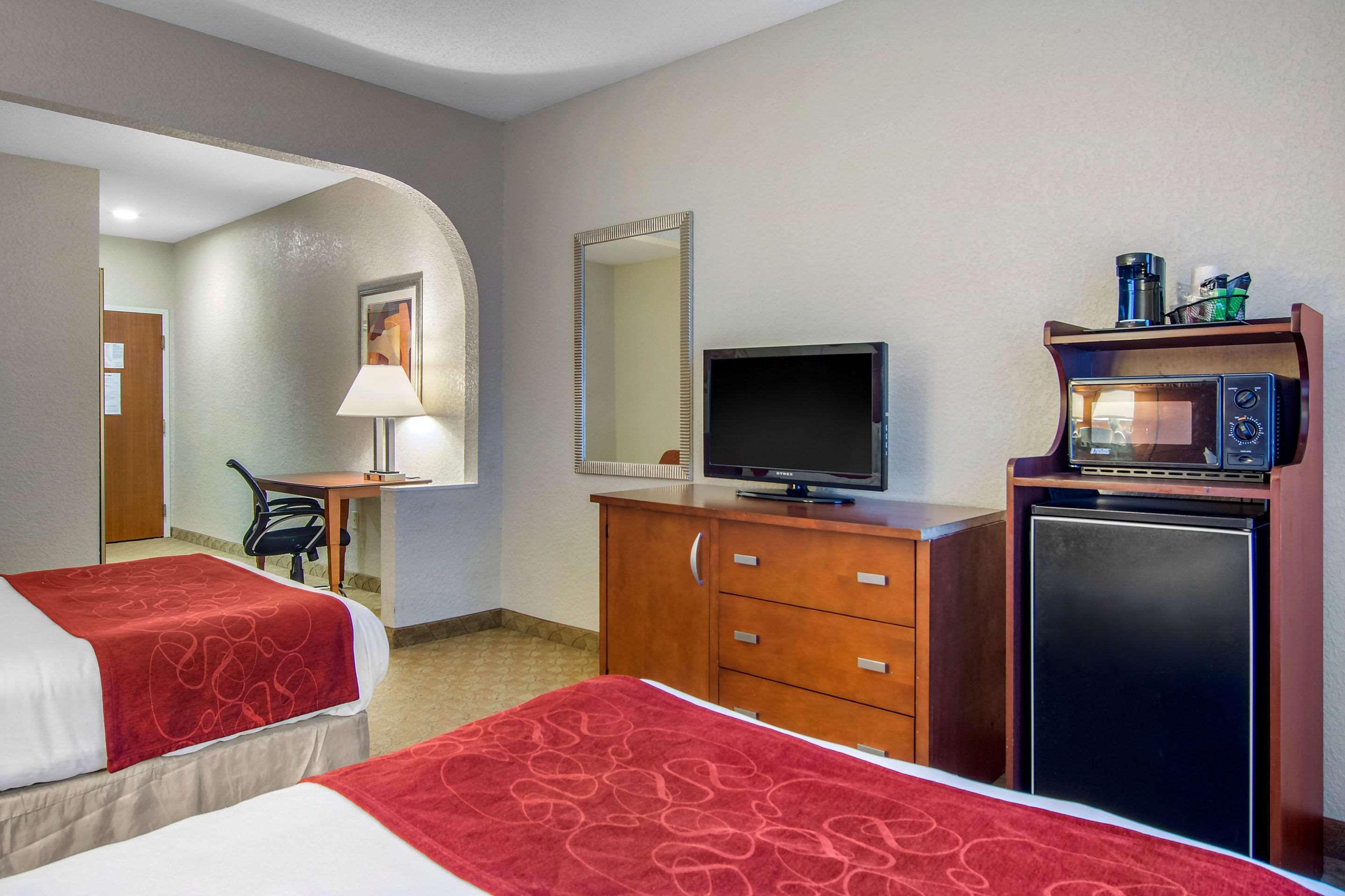 Spark By Hilton Duluth Bagian luar foto